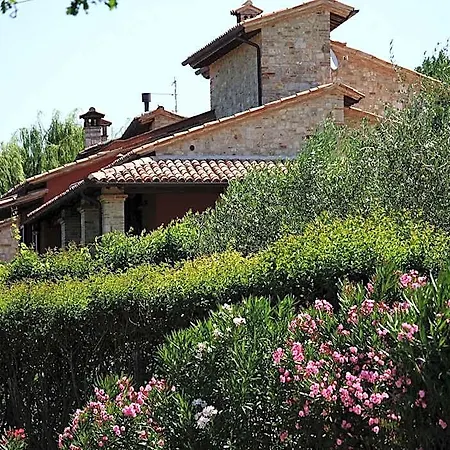 Umbrian Escape To Otel 4*
